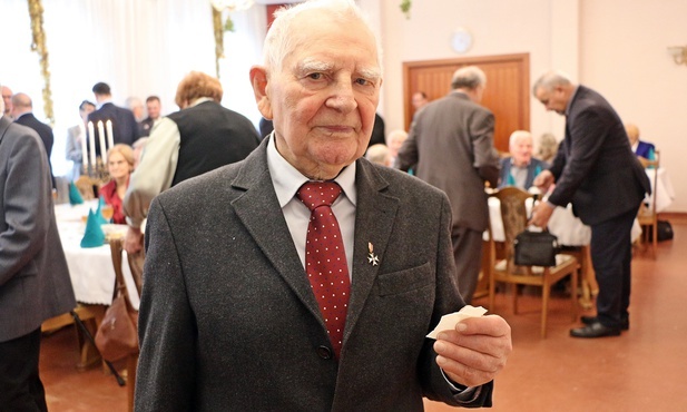 Choinek mieli pod dostatkiem, ale zamiast opłatka dzielili się czarnym chlebem