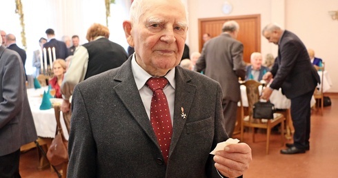 Choinek mieli pod dostatkiem, ale zamiast opłatka dzielili się czarnym chlebem