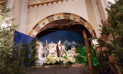 Katowice-Panewniki. Szopka w bazylice franciszkanów gotowa. Jedna z największych w Europie
