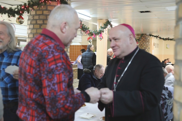 Stół dla samotnych i bezdomnych u Św. Brata Alberta w Bielsku-Białej - 2019