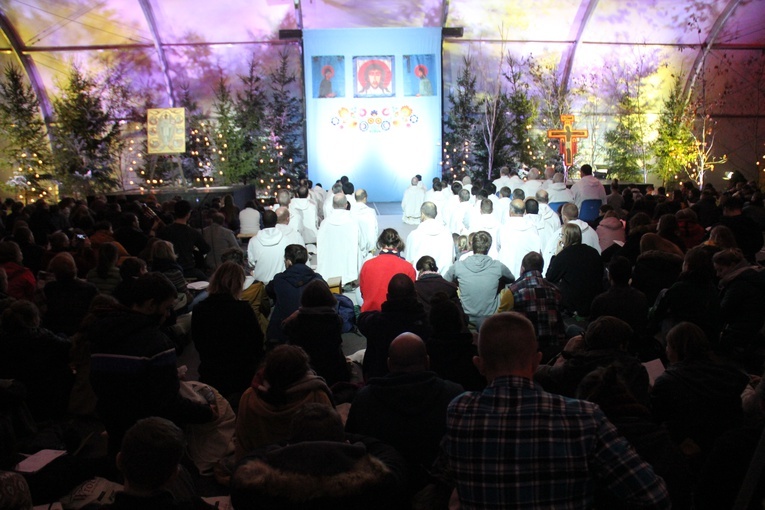 ESM we Wrocławiu: Transmisja modlitwy śpiewami z Taizé (27 grudnia)