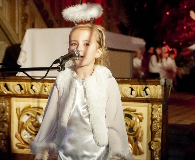 Charytatywny Koncert Bożonarodzeniowy, cz. 1