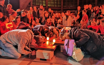 ESM we Wrocławiu: Transmisja modlitwy śpiewami z Taizé (29 grudnia)