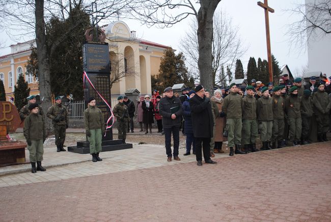 Rudnik nad Sanem: Odsłonięcie pomników