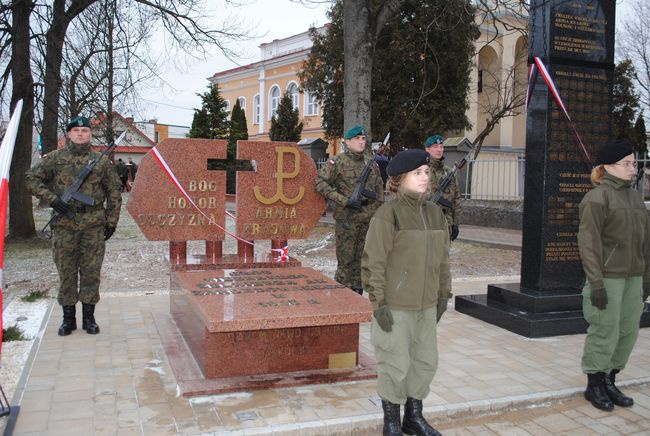 Rudnik nad Sanem: Odsłonięcie pomników