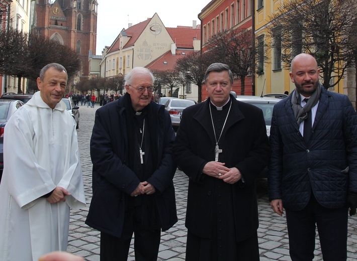 ESM Wrocław 2019. Modlitwa południowa we wrocławskich kościołach i konferencja prasowa