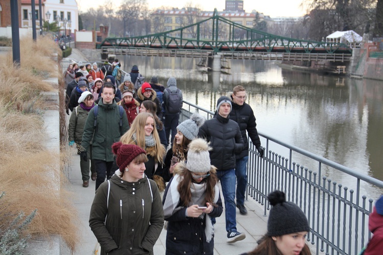 ESM Wrocław 2019. Modlitwa południowa we wrocławskich kościołach i konferencja prasowa