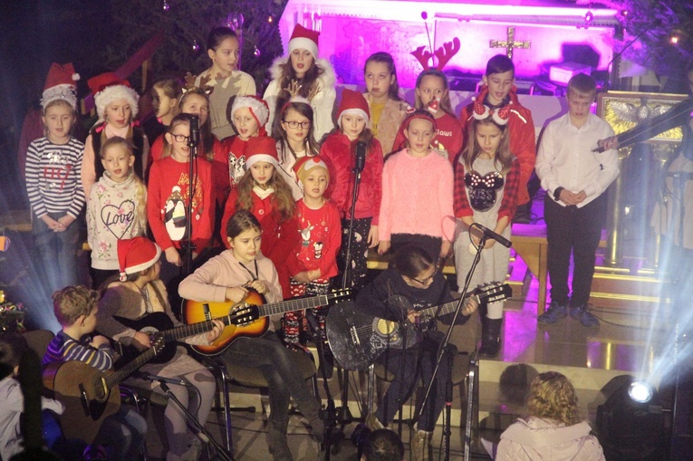 Tymowa. II Koncert Kolęd i Pastorałek