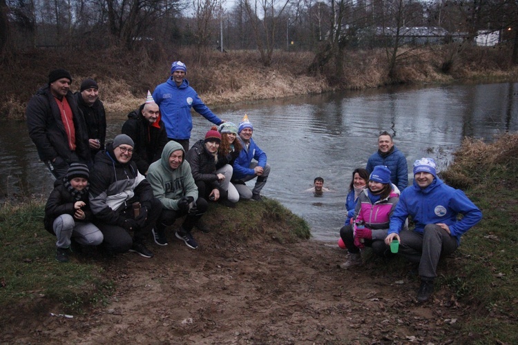 Skierniewicki klub Morsa "Lodołamacz"