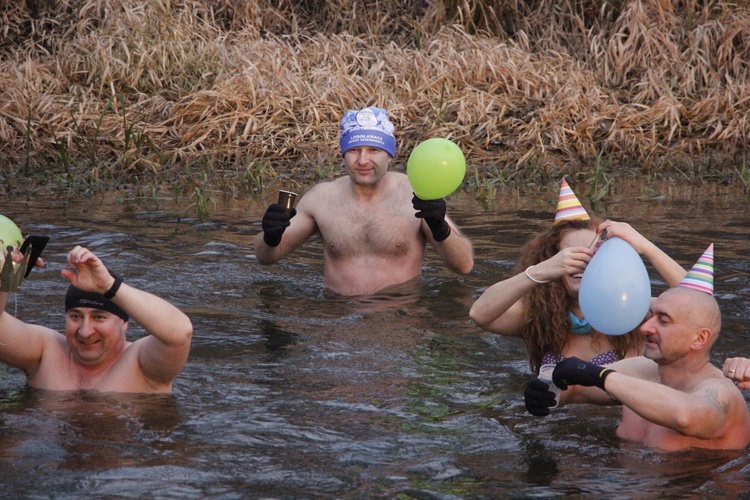 Skierniewicki klub Morsa "Lodołamacz"