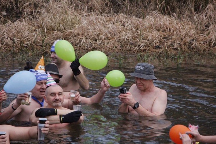 Skierniewicki klub Morsa "Lodołamacz"