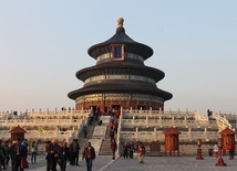 Chiny: Nowe przepisy wzmacniające kontrolę nad religiami