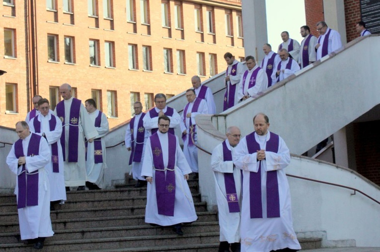 Pogrzeb śp. o. Janusza Cechowego SJ