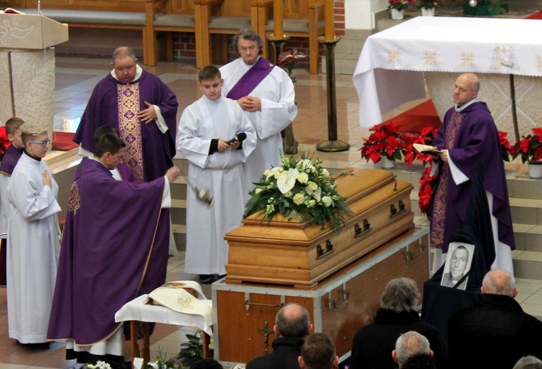 Pogrzeb śp. o. Janusza Cechowego SJ