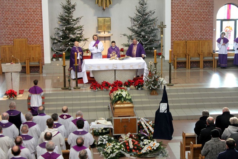 Pogrzeb śp. o. Janusza Cechowego SJ