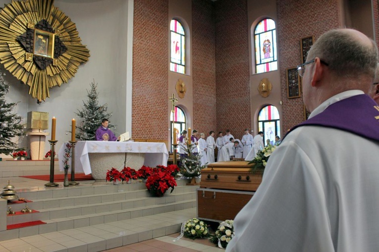 Pogrzeb śp. o. Janusza Cechowego SJ