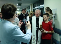 Już po raz trzeci abp Marek Jędraszewski odwiedził z kolędą Uniwersytecki Szpital Dziecięcy w Prokocimiu