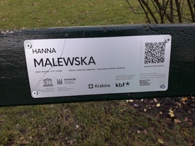 Kraków. Ławeczka Hanny Malewskiej