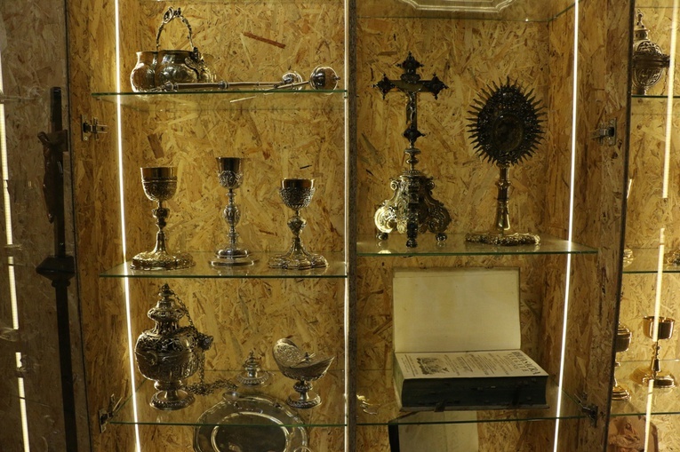 Skarby kościoła pw. Najświętszego Imienia Jezus we Wrocławiu