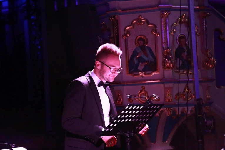 Koncert charytatywny w Ołpinach