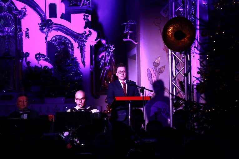 Koncert charytatywny w Ołpinach