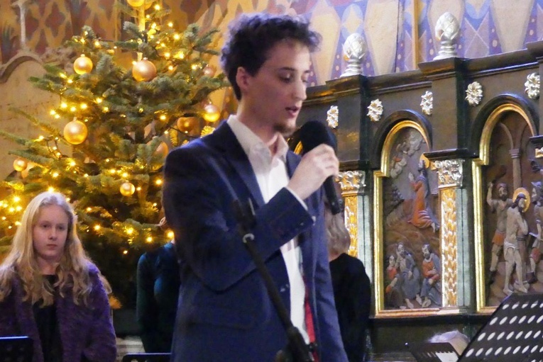 Kolędowanie z młodymi w konkatedrze Narodzenia NMP w Żywcu - 2020