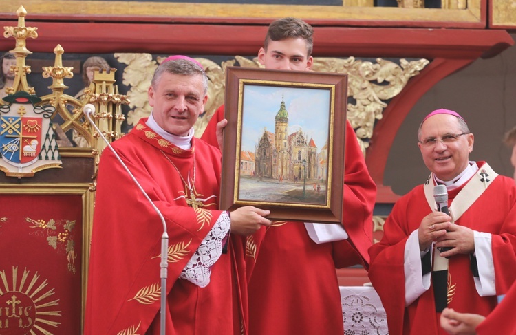 Szósty rok posługi pasterskiej bp. Romana Pindla