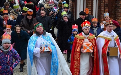 Garbów w trzecim już orszaku.