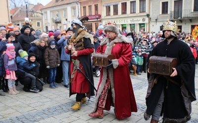 Za Mędrcami do Jezusa 