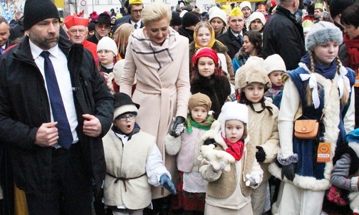 Kard. Nycz: Wszyscy jesteśmy zaproszeni do żłóbka
