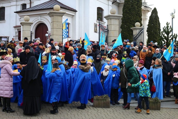 Orszak Trzech Króli w Ostrowcu Świętokrzyskim 