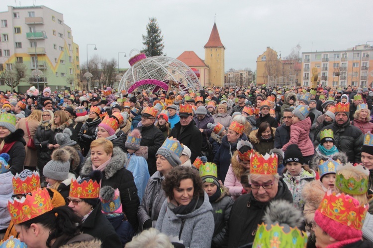 Orszakowe niebo w Lubinie