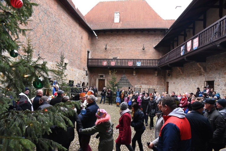 Orszak w Dębnie