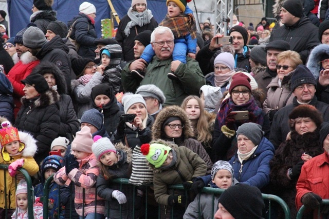 Orszak Trzech Króli na ulicach Warszawy 