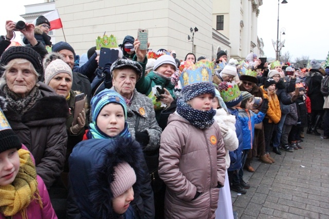 Orszak Trzech Króli na ulicach Warszawy 