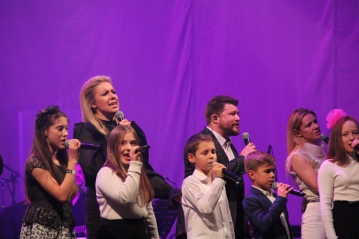 TGD i Przyjaciele - Kolędy Świata w Spodku