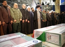 Iran: Zwłoki generała Sulejmaniego przywieziono do miasta Kerman