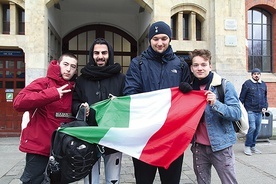 – Przyjeżdżajcie za rok! – mówią Andrea, Francesco, Thomas i Daniele.