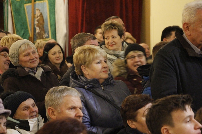 Radziwiłłów. Kolędowanie z artystami