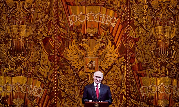 Władimir Putin i jego otoczenie skupiają się na udowadnianiu, że Rosja nie jest ani Europą, ani „po prostu” Wschodem. Rosja jest... Rosją.