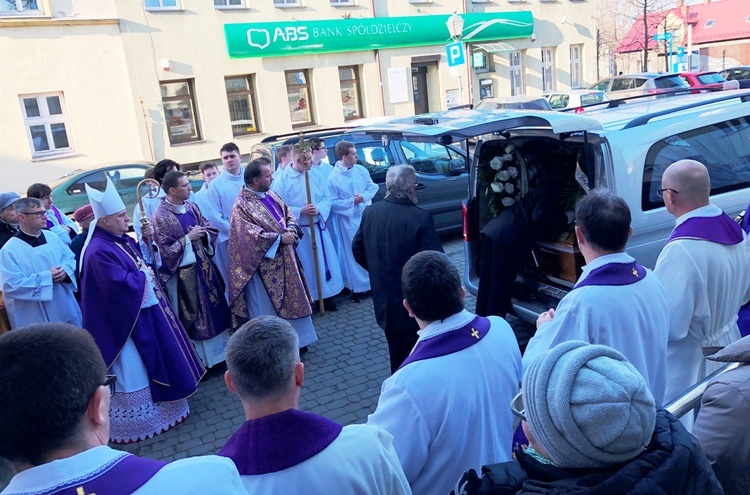 Pogrzeb śp. ks. Sławomira Graniecznego w Oświęcimiu i Pogwizdowie