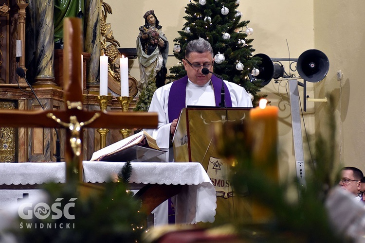 Starczów pożegnał ks. Wojciecha Jasińskiego, proboszcza.