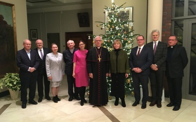 Katowice. Abp Skworc spotkał się z Radą Społeczną