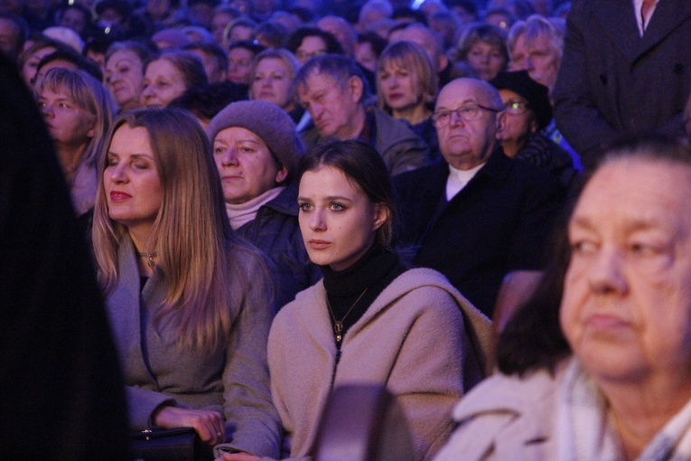 Żyrardów. Koncert kolęd i pastorałek zespołu Mazowsze