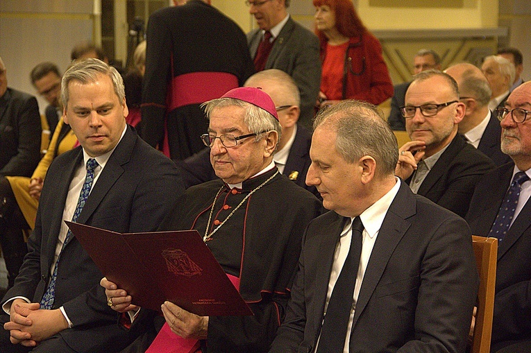 Samorządowcy z opłatkiem u metropolity gdańskiego