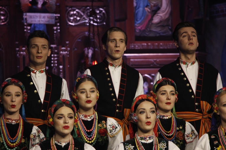 Żyrardów. Koncert kolęd i pastorałek zespołu Mazowsze