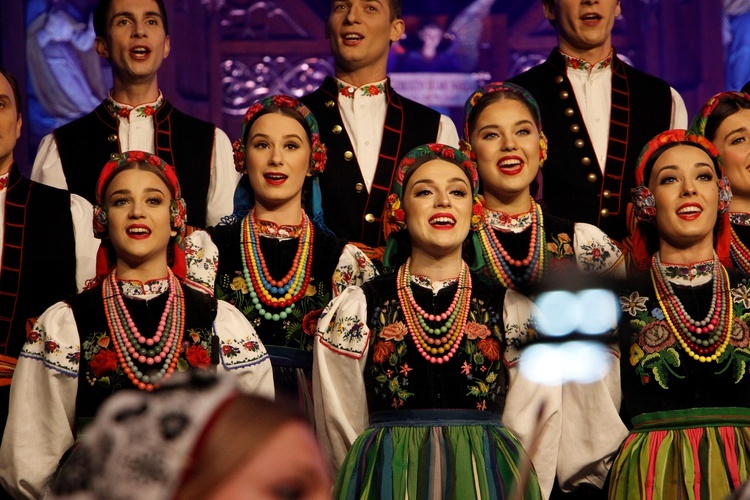 Żyrardów. Koncert kolęd i pastorałek zespołu Mazowsze