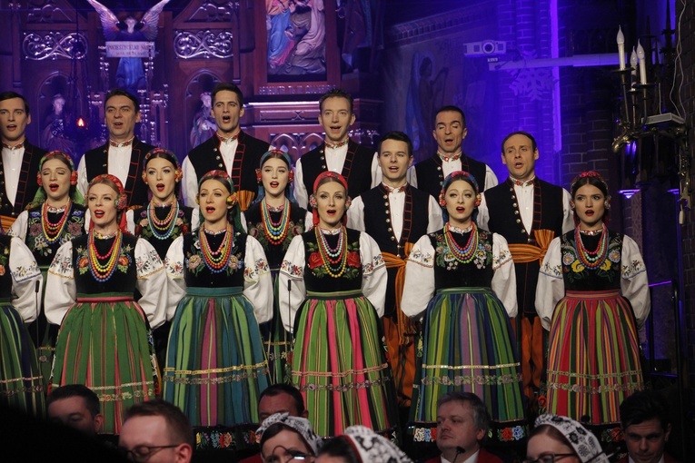 Żyrardów. Koncert kolęd i pastorałek zespołu Mazowsze