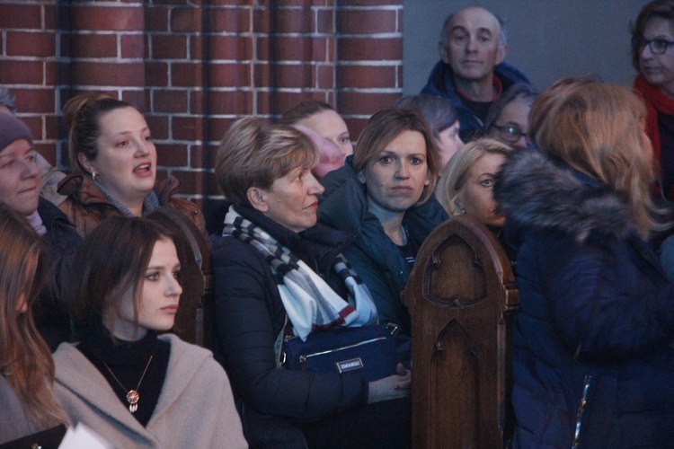 Żyrardów. Koncert kolęd i pastorałek zespołu Mazowsze