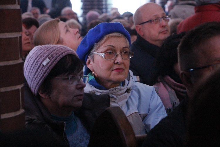 Żyrardów. Koncert kolęd i pastorałek zespołu Mazowsze